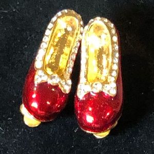 Ruby Red Dorothy Heals Clip Earrings Vintage